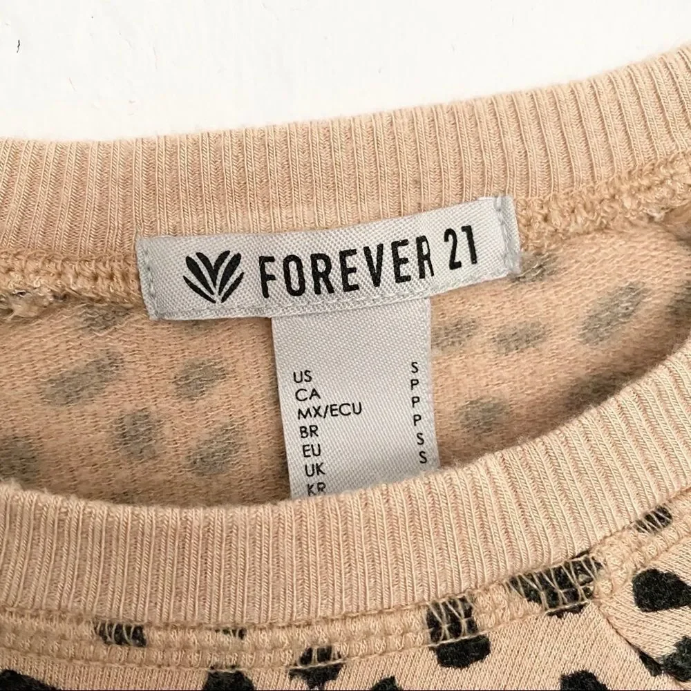 Forever 21 Active Cheetah Crop Top S